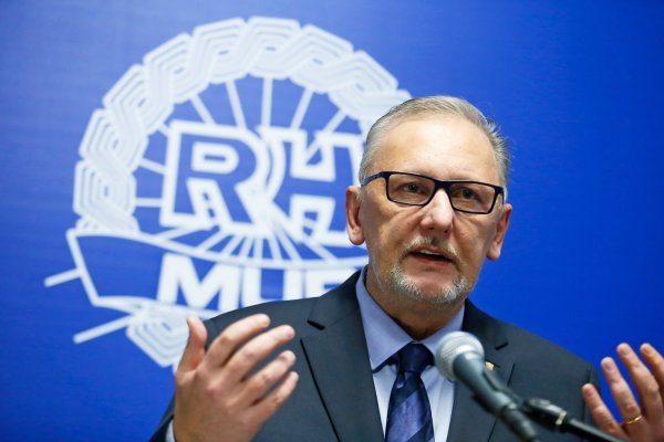 Davor Božinović (2)