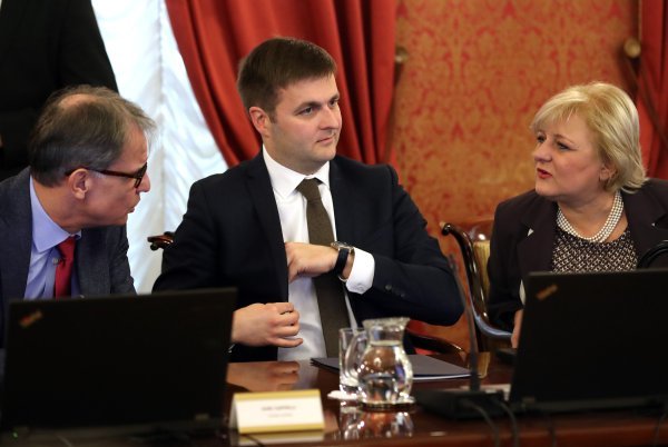 Gari Cappelli, Tomislav Ćorić