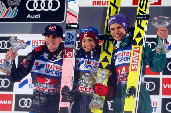 Andreas Wellinger,  Kamil Stoch i Daniel Andre Tande (s desna na lijevo)