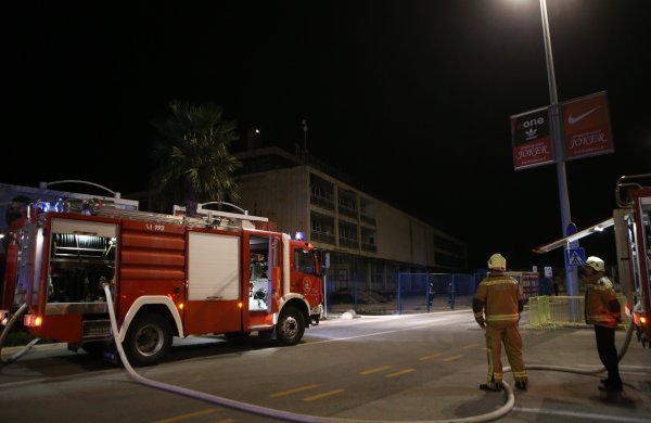 Požar u napuštenoj zgradi Dalmacijavina