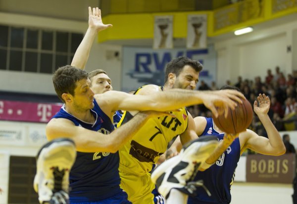 KK Split - KK Cibona (5)