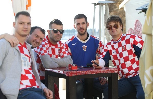 Navijači uoči početka rukometnog EP-a