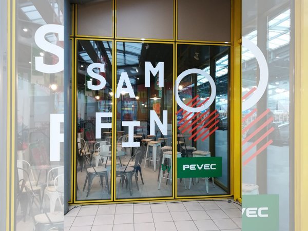 Pevecov novi brend kafića 'Samofino'