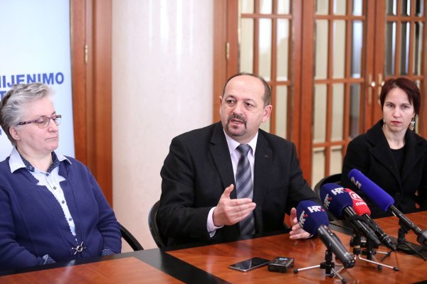 Ivan Lovrinović na izvanrednoj konferenciji o izgradnji Pelješkog mosta