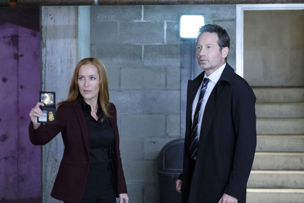 Gillian Anderson i David Duchovny u 11. sezoni 'Dosjea X'