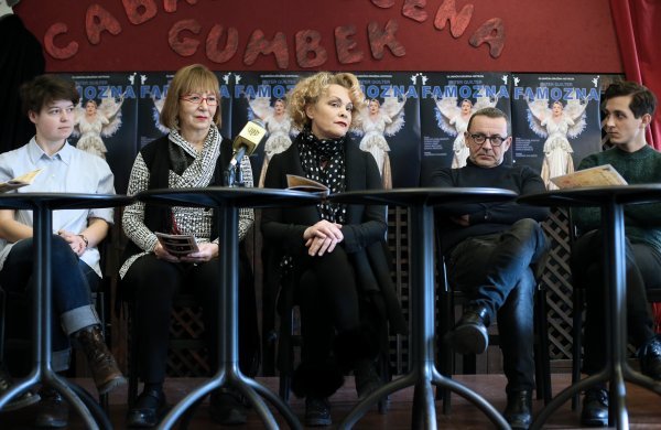 Konferencija za medije uoči premijere predstave 'Famozna'