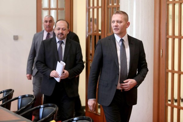 Ivan Lovrinović, Krešo Beljak