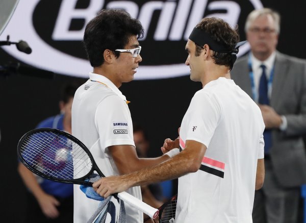 Hyeon Chung, Roger Federer