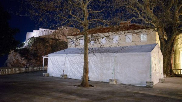 Na Pilama je već postavljen šator za logistiku