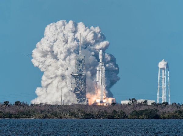 Falcon Heavy, lansiranje rakete