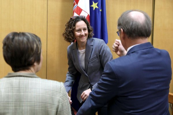 Nina Obuljen Koržinek