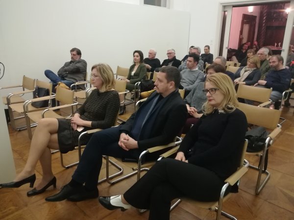 Okrugli stol HKA i UHA