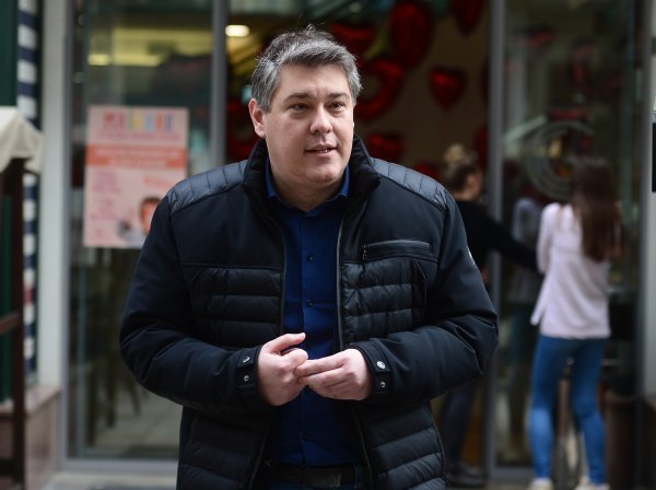 Članovi SDP-a dolaze na sjednicu Predsjedništva stranke