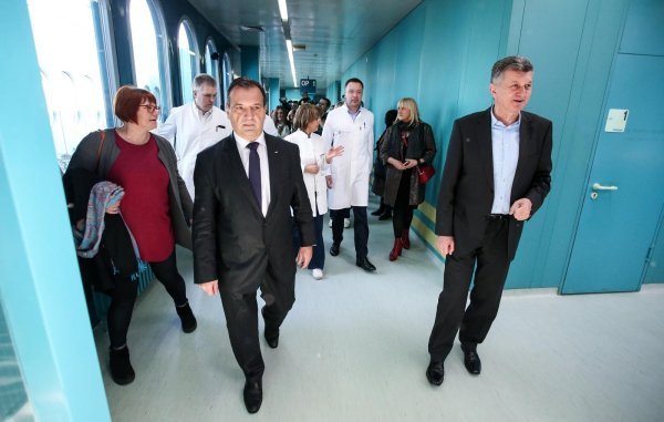Ministar Kujundžić posjetio bolesnike u KB Dubrava povodom Svjetskog dana bolesnika