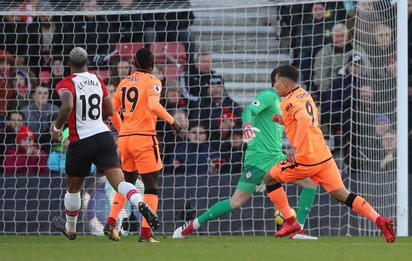 Southampton - Liverpool (Roberto Firmino)
