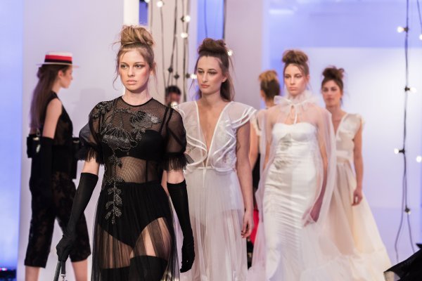 eNVy room modna revija