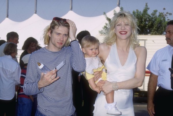 Frances Bean Cobain s ocem Kurtom Cobainom i majkom Courtney Love