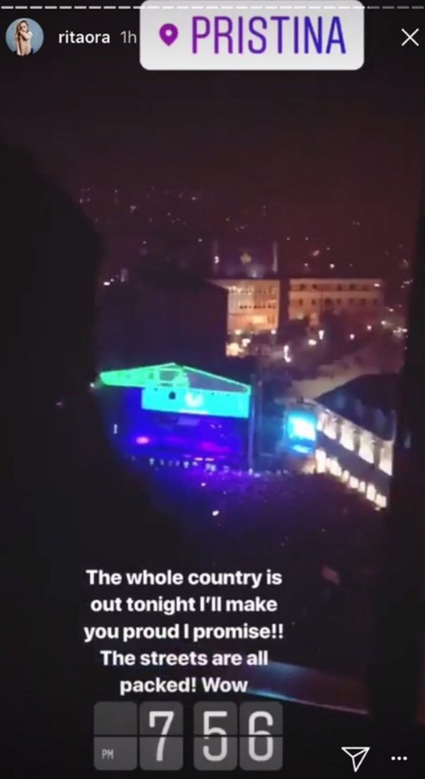 Rita Ora objavila je na Instagramu atmosferu s ulica uoči koncerta
