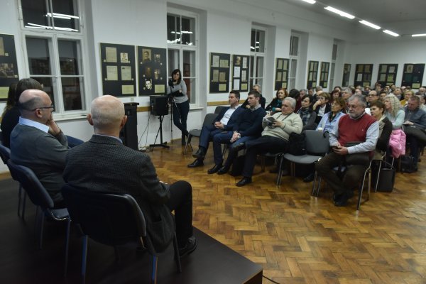 Tribina o budućnosti Srba u Hrvatskoj