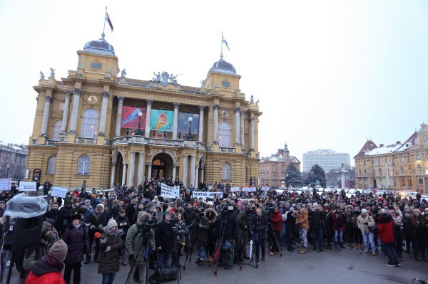 Sveučilišna platforma organizirala je prosvjed pod geslom 'Sveučiliste mora bolje'