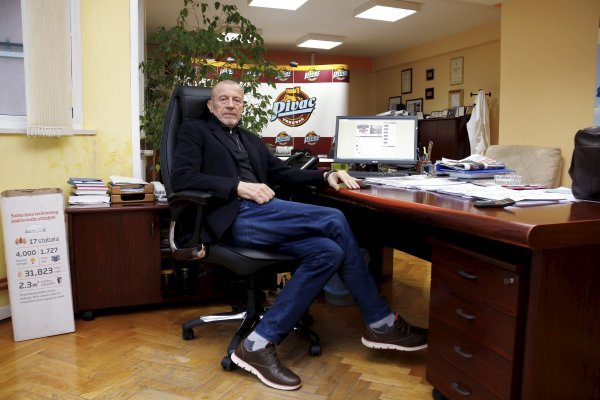 Ivica Pivac, direktor Mesne industrije Braća Pivac, u svom uredu u upravnoj zgradi u Vrgorcu  15. prosinca 2017.