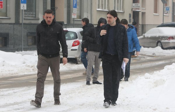 Živi zid o izgradnji hidroelektrana na rijekama Korani i Mrežnici