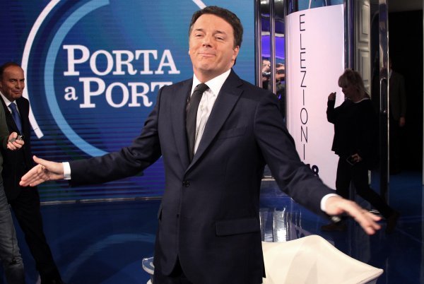 Talijanski birači su glatko odbili reforme talijanskog političkog sustava koje im je ponudio Matteo Renzi