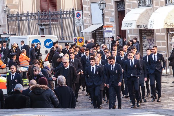 Pogreb Davidea Astorija