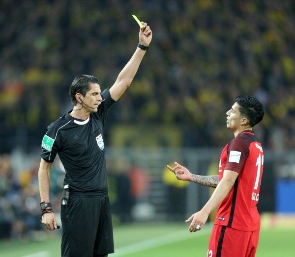 Borussia Dortmund - Eintracht Frankfurt (Carlos Salcedo)