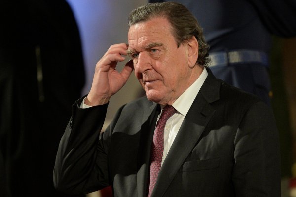 Njemački kancelar Gerhard Schröder proveo je ključnu reformu Agenda 2010, koja je osigurala Njemačkoj rast i razvoj