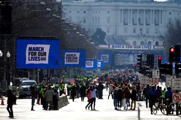 Prosvjedi protiv oružja diljem SAD-a