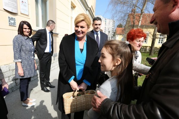 Predsjednica Kolinda Grabar-Kitarović posjetila Gimnaziju Karlovac