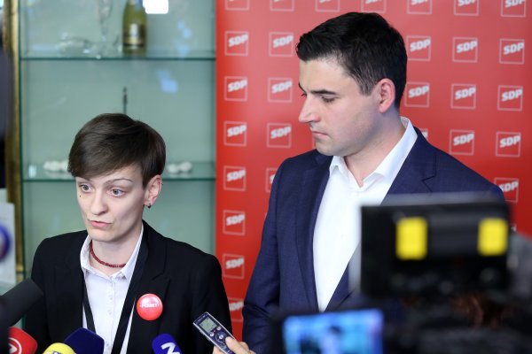 Davor Bernardić i nova predsjednica FM SDP-a Biljana Gaća dali izjavu medijima