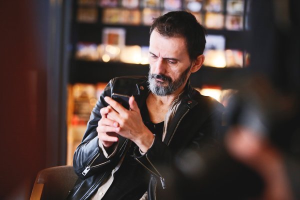 Nakon pjesme 'Teške boje' Bare je odlučio napraviti stanku