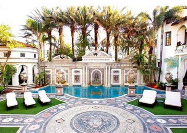 Kuća Giannija Versacea - Casa Casuarina