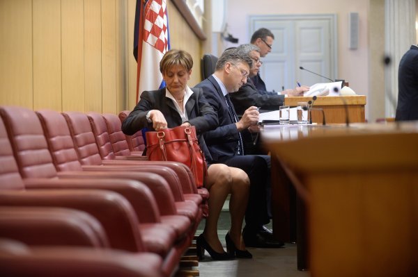 Rasprava o povjerenju Martini Dalić u Saboru