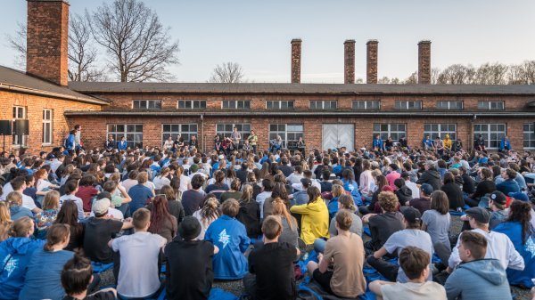 Židovski učenici iz cijelog svijeta u logorima na March of the living