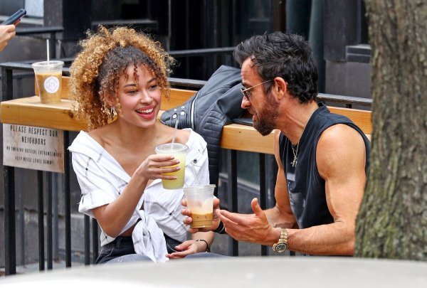 Justin Theroux s nepoznatom djevojkom