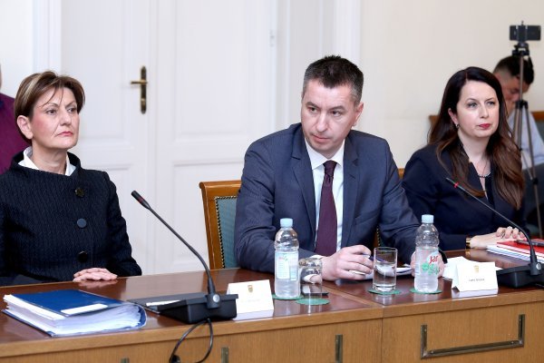 Martina Dalić, Fabris Peruško i Irena Weber