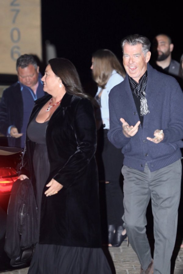 Pierce Brosnan i Keely Shaye Smith