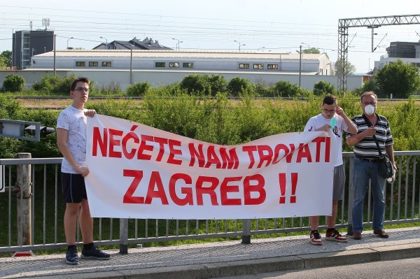 Građani protiv odlagališta otpada u Podsusedu