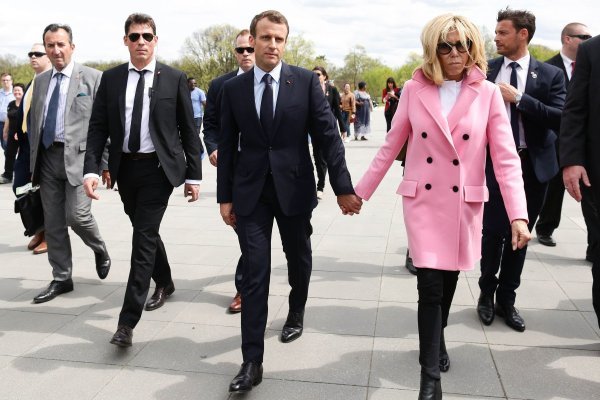 Tjelohranitelji predsjedničkog para Macron