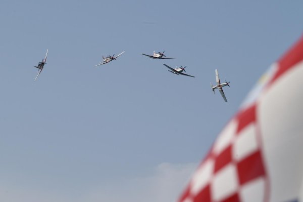 Krila oluje iznad Splita povodom 27. obljetnice 4. gardijske brigade