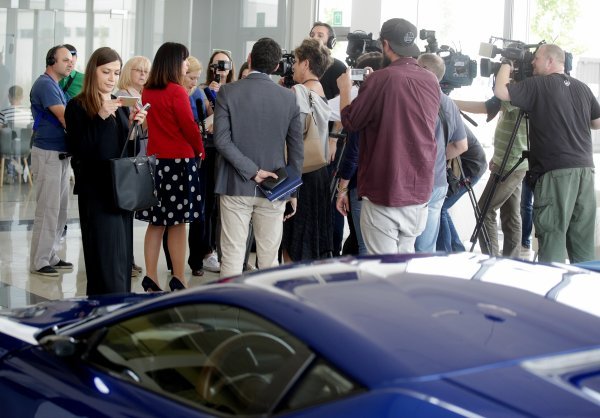 Ministrica Divjak sa Stručnom misijom CERN-a posjetila je tvornicu Rimac automobili
