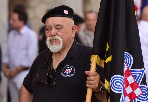 Obilježena 27. godišnjica prosvjeda i podizanja Hrvatske zastave ispred zgrade Banovine