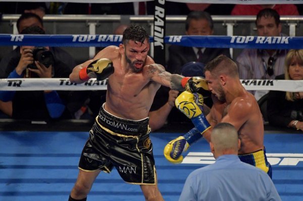 Vasiliy Lomanchenko - Jorge Linares