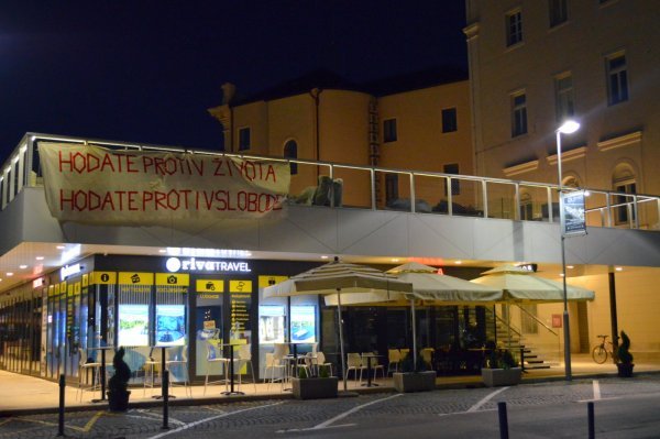 Akcija u Split povodu dana borbe protiv nasilja nad ženama