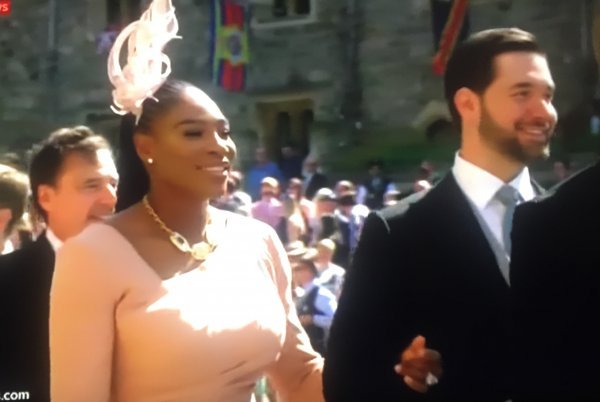 Serena Williams sa surpugom