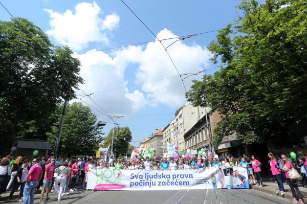 Zagreb: Tisuće građana sudjelovalo u povorci Hod za život