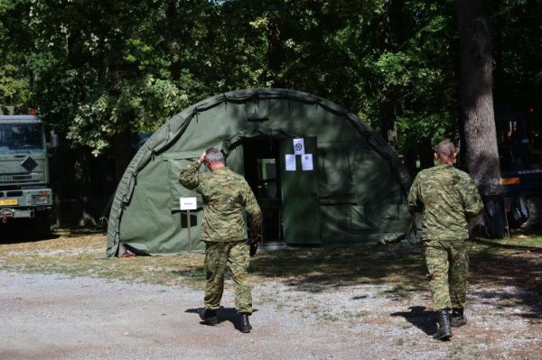 Glavni stožer za zbrinjavanje izbjeglica kod Vinkovaca